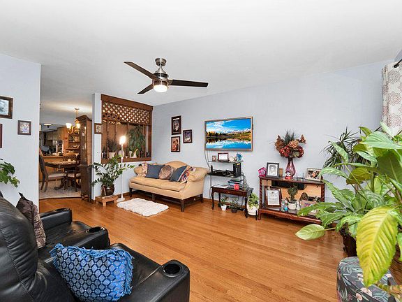 3rd image of 2840 S Cicero Ave