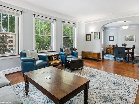 4th image of 1223 W Granville Ave APT 2A