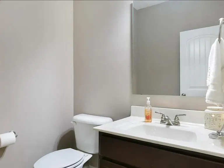 550 Townsend Rd — Photo 12