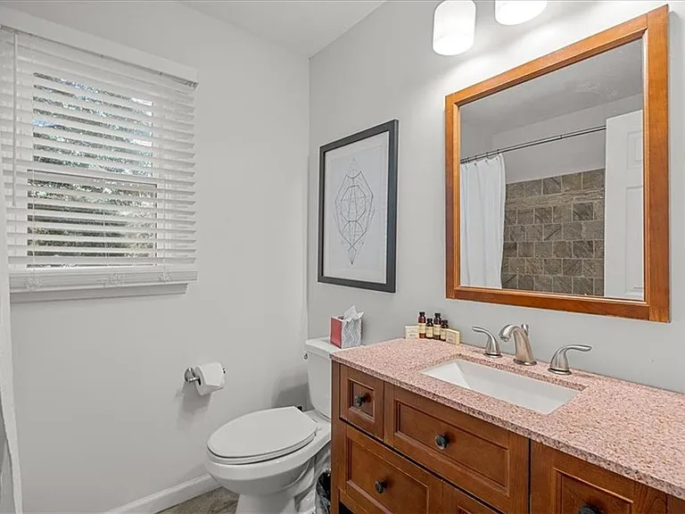 840 Rosedale Ave SE #B — Photo 11