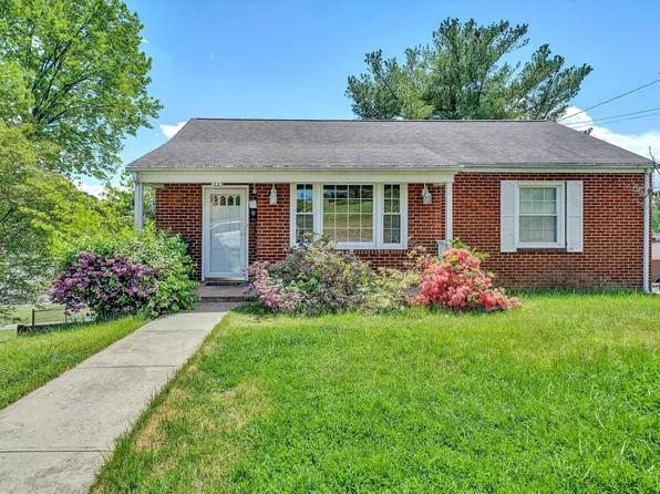 1223 Jeanette Ave, Vinton, VA 24179