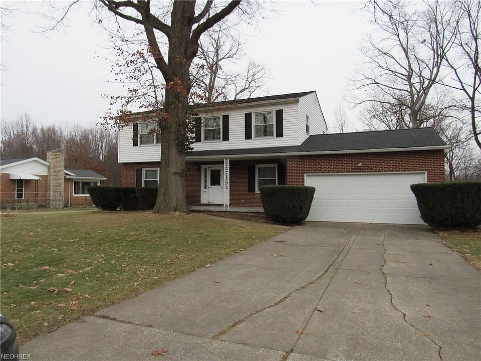 1st image of 2545 Belair Dr