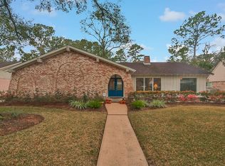 11219 Valley Spring Dr, Houston, TX 77043