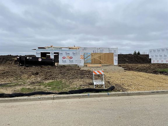 2nd image of 409 Savannah Ln Lot 25