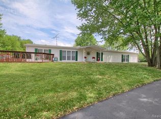 7893 Beck Rd, Van Buren Township, MI 48111