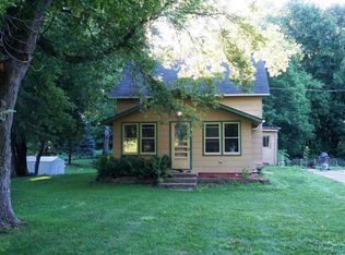 424 Railroad Ave, Ellsworth, WI 54011