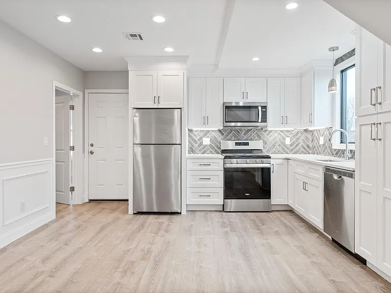 696 Chalkstone Ave #3 — Photo 2