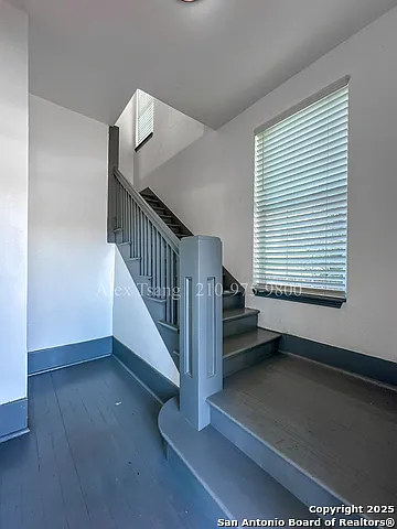 802 Montana St #2 — Photo 21