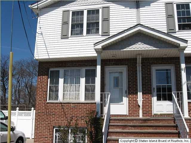 1st image of 47 Gloria Ct