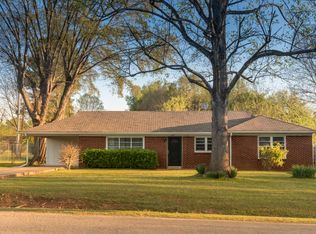705 E Moore St, Tuscumbia, AL 35674