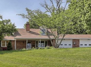 249 N Hoernerstown Rd, Hummelstown, PA 17036