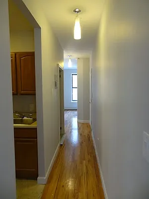 Rented by Miron Realty Group | media 17