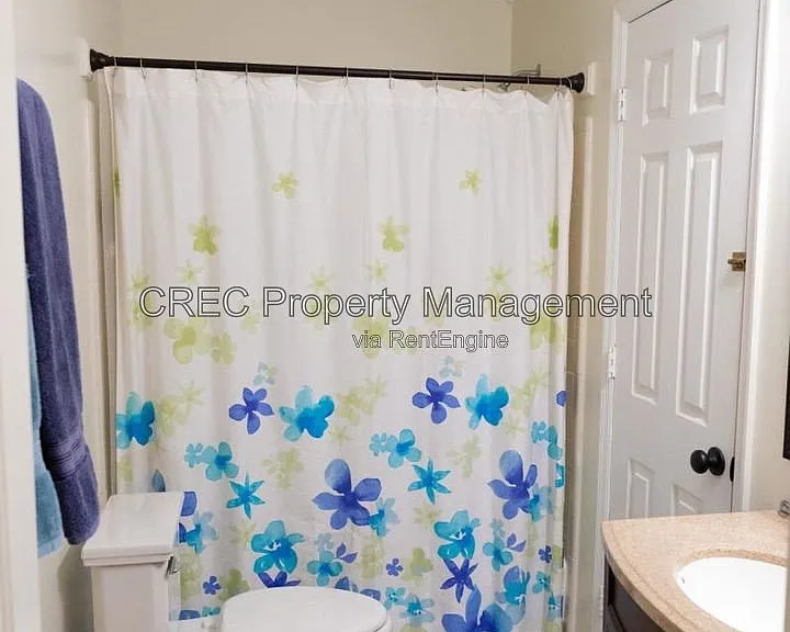 114 Queensbury Cir — Photo 15