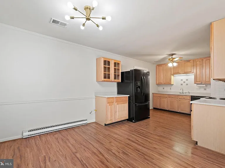 1042 S Ironwood Rd — Photo 18