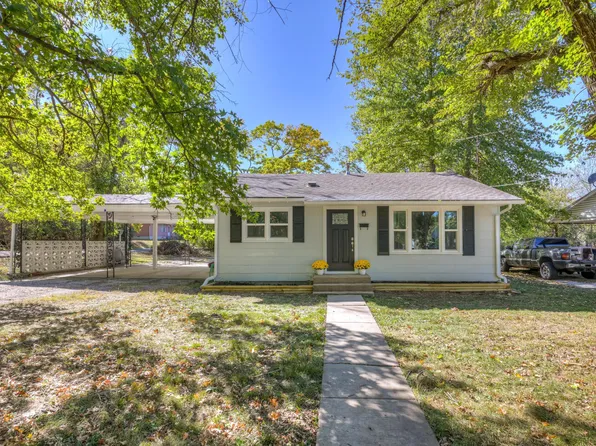 1636 Strait Avenue, Seneca, MO 64865