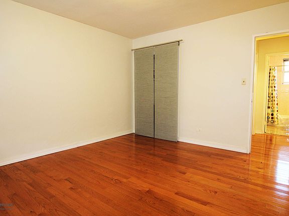 5th image of 387 Avenue S #2A