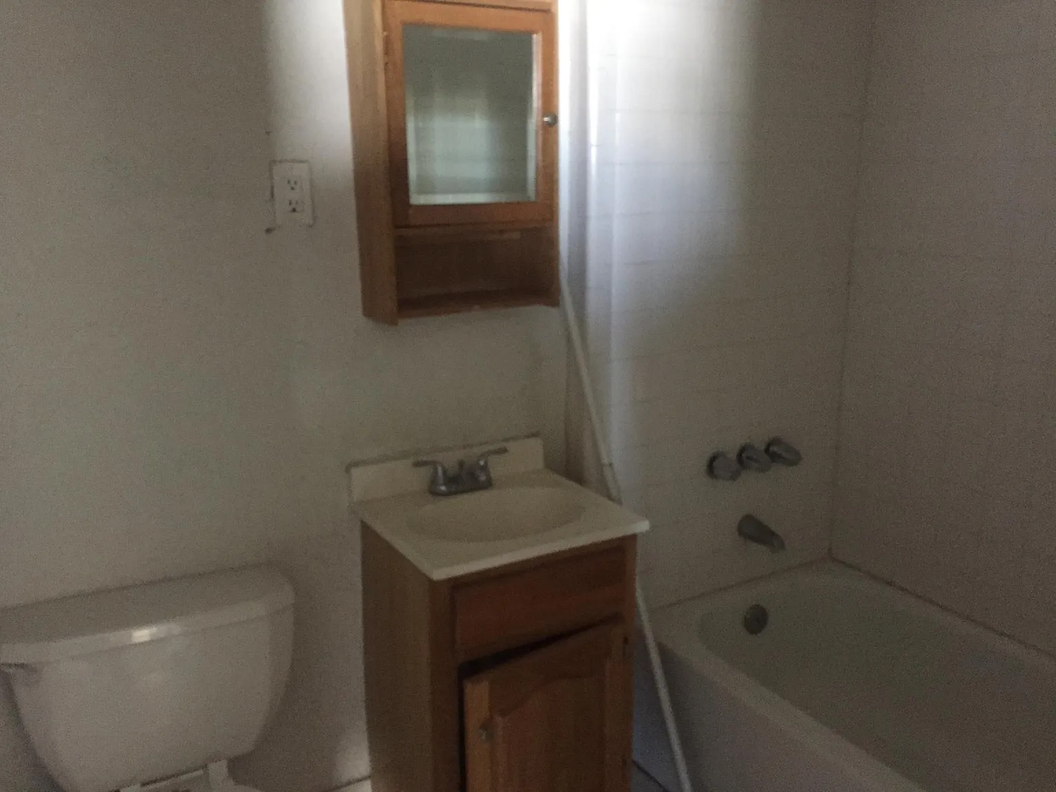 2 bed, 1200 sqft, $950 — Photo 3