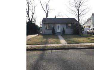 424 10th Ave, Lindenwold, NJ 08021