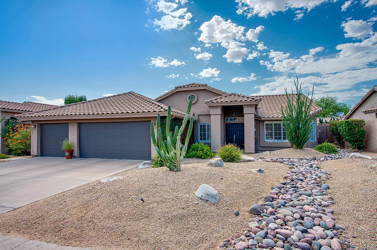 3 bed, 2157 sqft, $4,250 — Photo 1