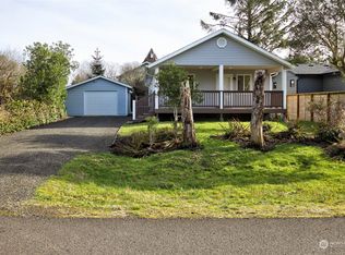 817 Shark Ct SW, Ocean Shores, WA