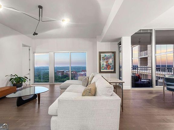 3rd image of 1820 Peachtree Rd Unit 1709