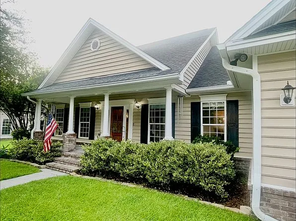 115 Misty Dr, Richmond Hill, GA 31324