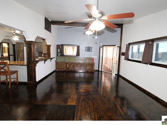 4th image of 2809 Connell St