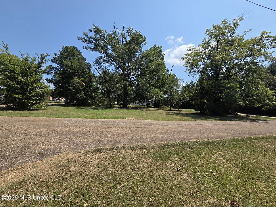 1st image of 254 Gray Ln