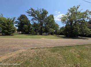 254 Gray Ln, Forest, MS 39074