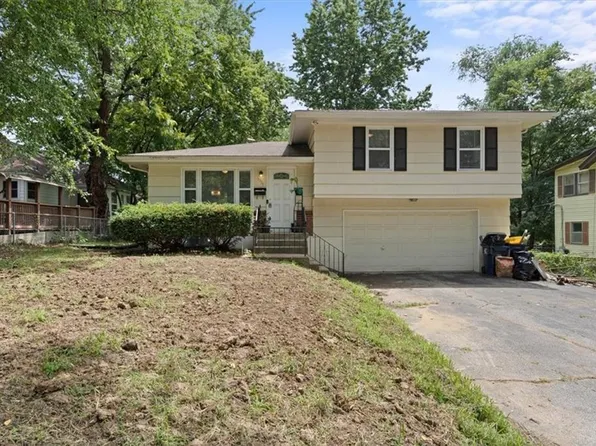 1339 E 82nd St, Kansas City, MO 64131