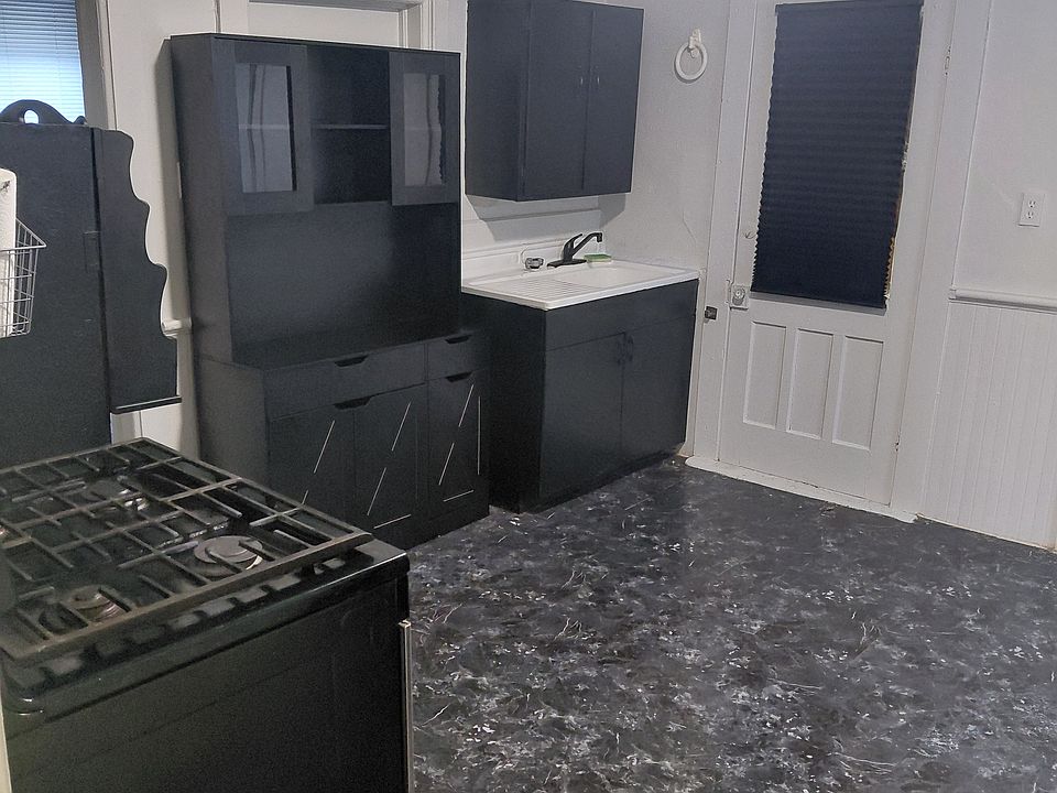 1st image of 19 Lancaster St Floor 2