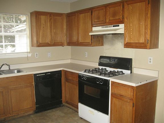 5th image of 2012 Leeann Dr Unit A