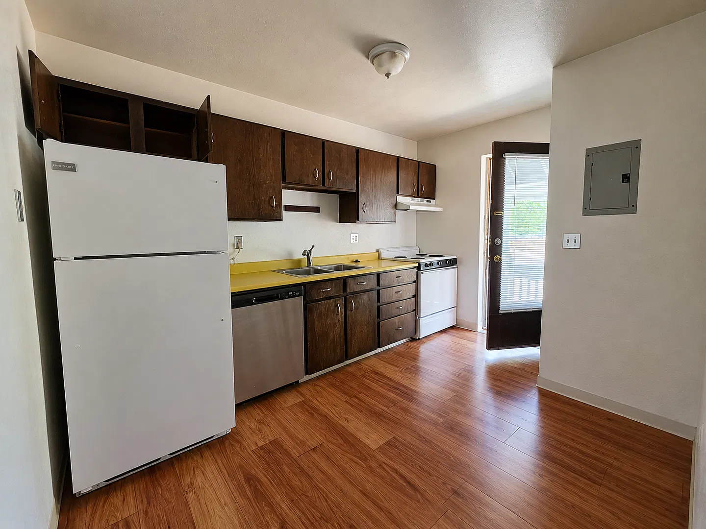 1742 Walnut — Photo 3