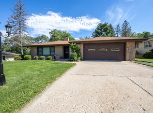 3612 Belvoir Dr, Rockford, IL 61107