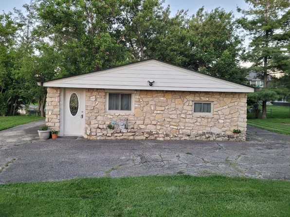 1003 W Smith Valley Rd, Greenwood, IN 46142