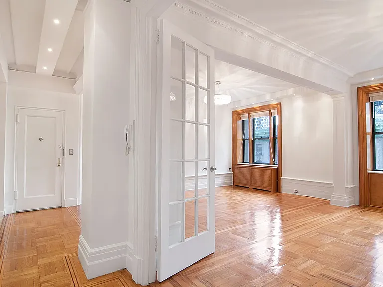 853 7th Ave #12B — Photo 5