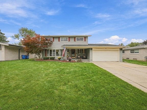 2nd image of 30505 Freda Dr