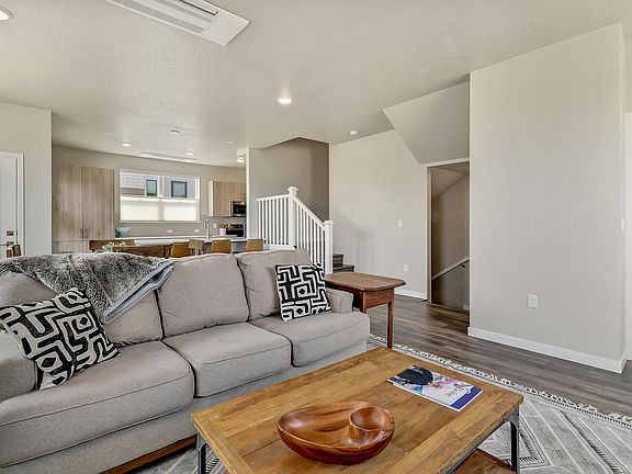 5th image of 3537 N Prospect Ln