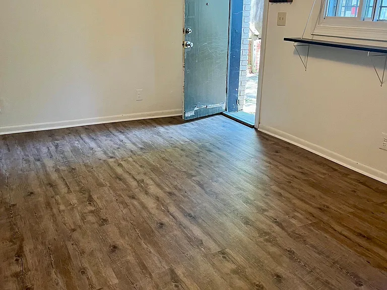 Living room without the area carpet