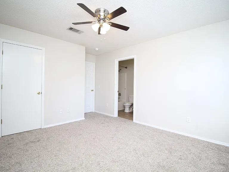509 Wood Crest Way — Photo 9