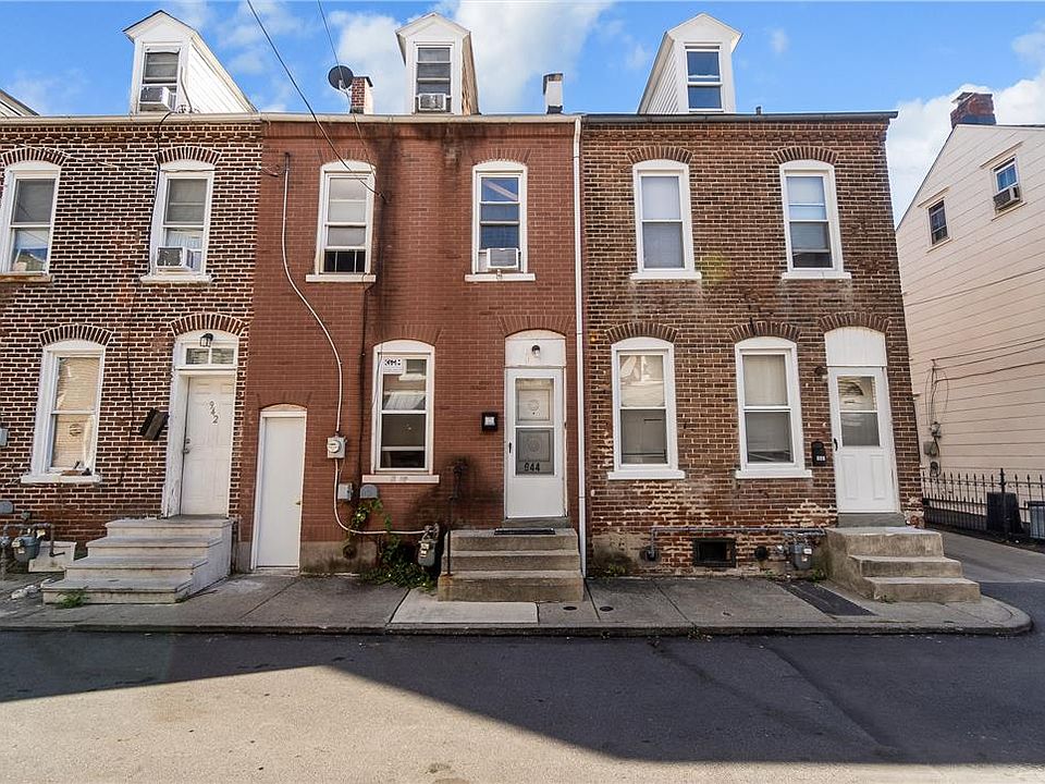 1st image of 944 North St