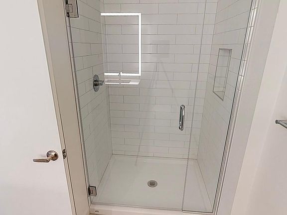 4th image of 3103 W 17th Ave #702