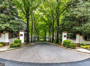 221 N Cove Dr, Peachtree City, GA 30269