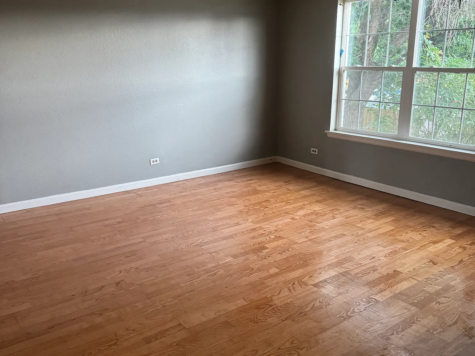2 bed, 1.5 bath, 1300 sqft, $1,995 — Photo 3