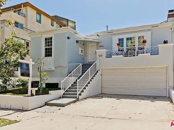 4th image of 1637 Malcolm Ave