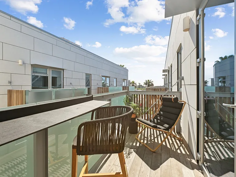Evani 3223 Wilshire — Photo 18