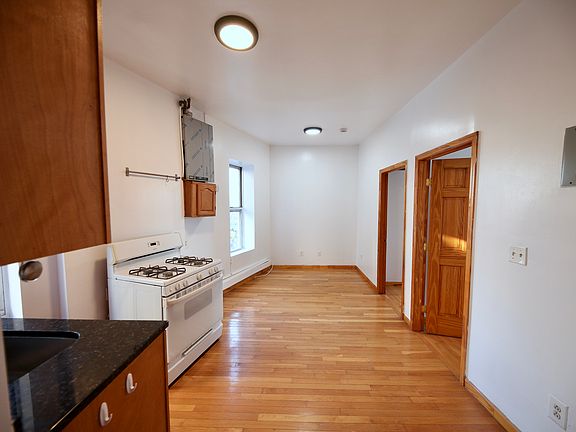 2nd image of 287 N 8th St APT 3R