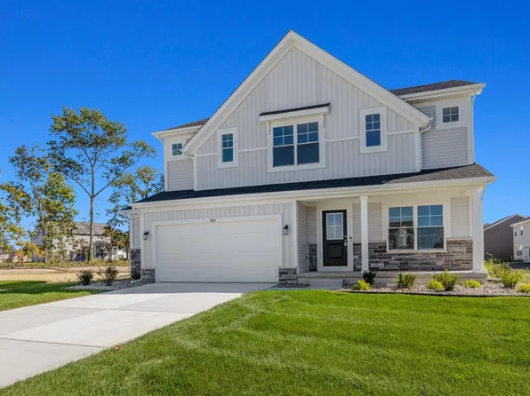 2565 Iowa St, Crown Point, IN 46307