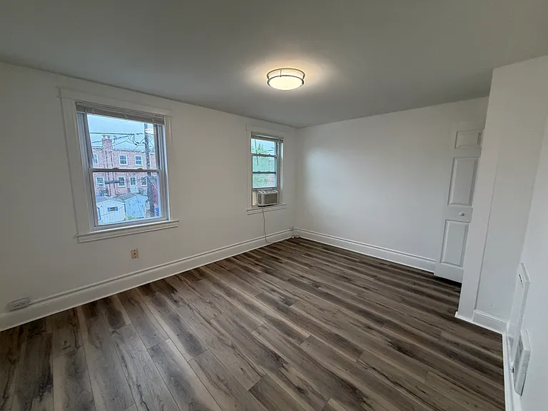 357 Folcroft St #A — Photo 2