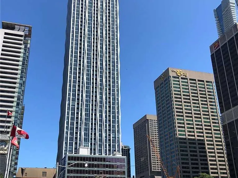 1 Yorkville Ave #2805 — Photo 1